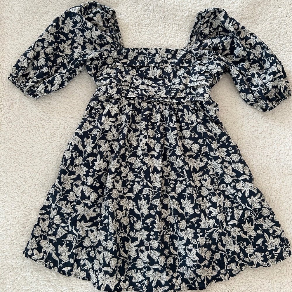 Adorable mini romper dress - size M